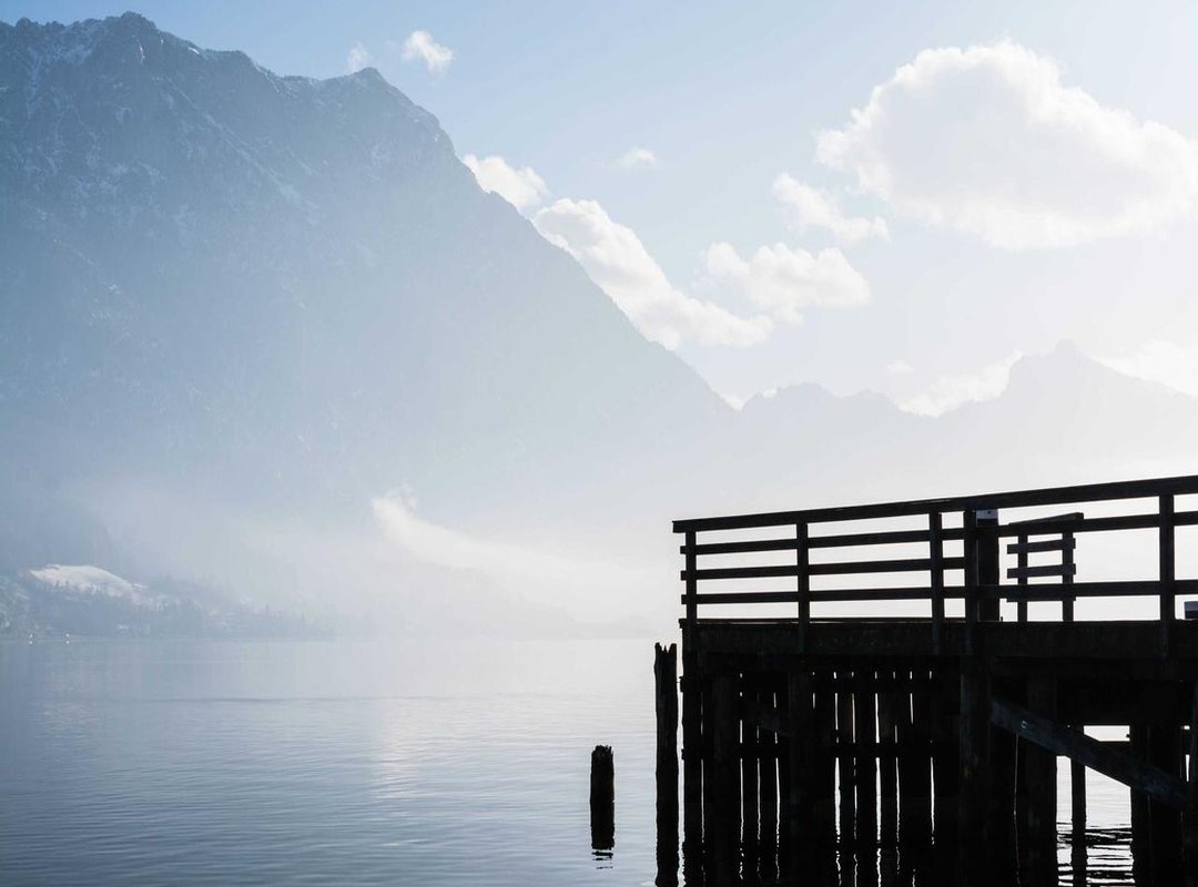 More Than a Mid-Week Message: The Broader Trend of Aesthetic Greetings